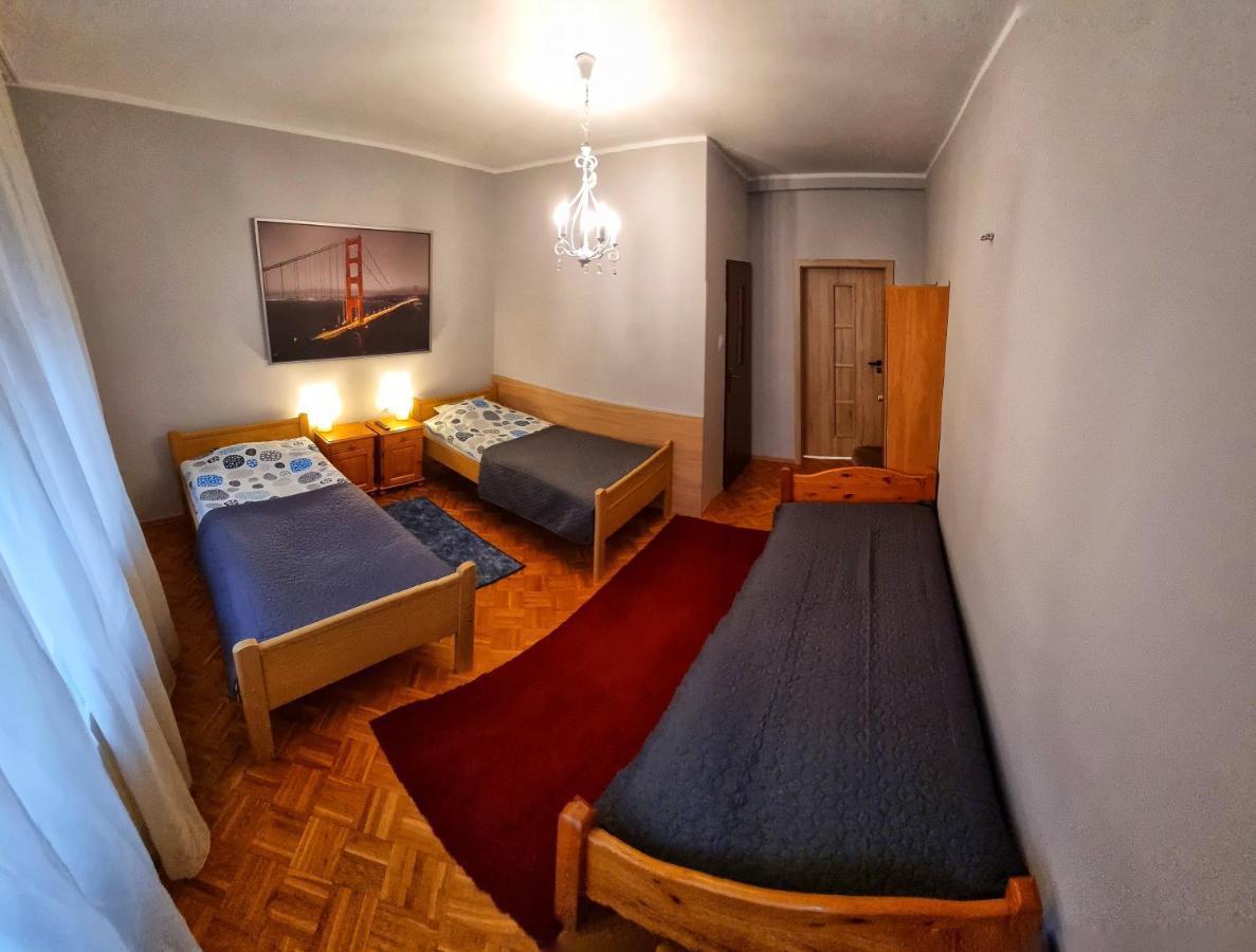 Noclegi U Irenki Koło Εξωτερικό φωτογραφία